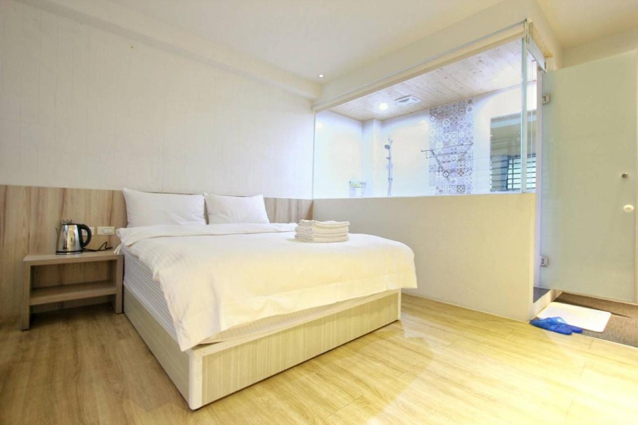 טאינאן Canal Walk Inn מראה חיצוני תמונה