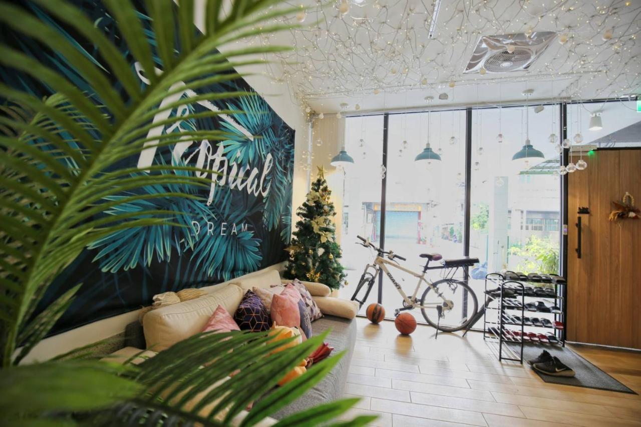 טאינאן Canal Walk Inn מראה חיצוני תמונה